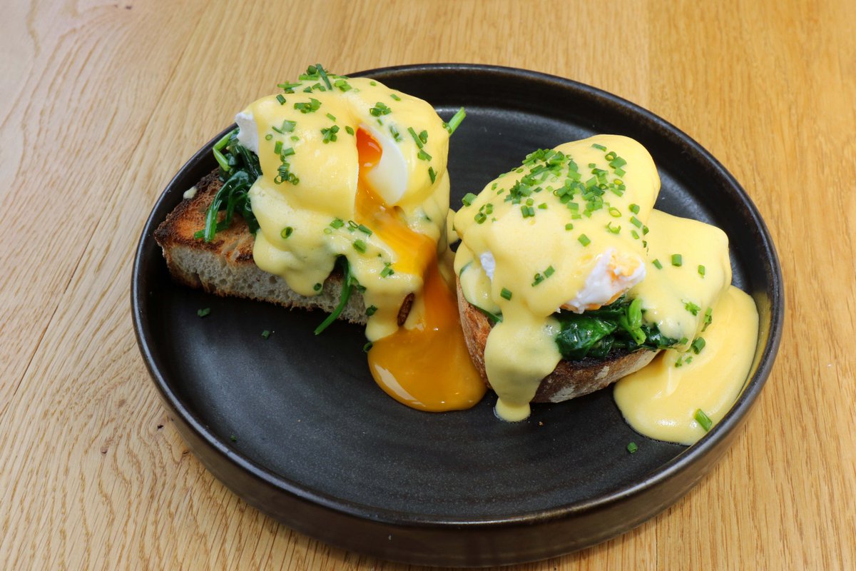 LastWineBar's tweet photo. We serve breakfast on Fri and Sat from 9-11.30am

Full English (veggie and vegan versions available); Eggs Benedict, Florentine or Royale); buttermilk pancake stack with crispy bacon and maple syrup.

Also pears with yoghurt and house granola, or vegan Chai spice porridge. https://t.co/bZHHgG14HO