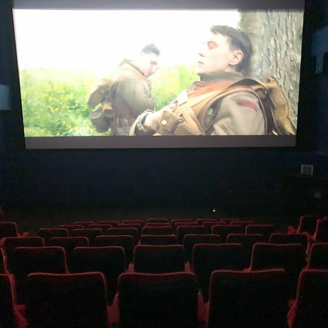 chojongwan's tweet image. 디비디방이 뭐 이리커(...)
극장 전세냄 ift.tt/2HZk0z4