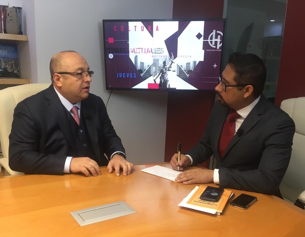 #CulturaJurídica ¿Sabes los esfuerzos tecnológicos que realizamos para facilitar el acceso a la justicia? Conócelos al ver la entrevista del Director Ejecutivo de Gestión Tecnológica con <a href="/Tzoye_Chacon/">Tzoyectzin Chacón</a> en #HablemosDerecho Sigue la transmisión en vivo: 
facebook.com/PNAJTV