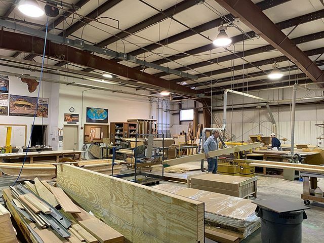 KingdomProds's tweet photo. The shop is full! 
Finishing up 3 different projects, stay tuned for final install shots! 
#shopvibes https://t.co/Z9437BAYId https://t.co/D8o2bE16go