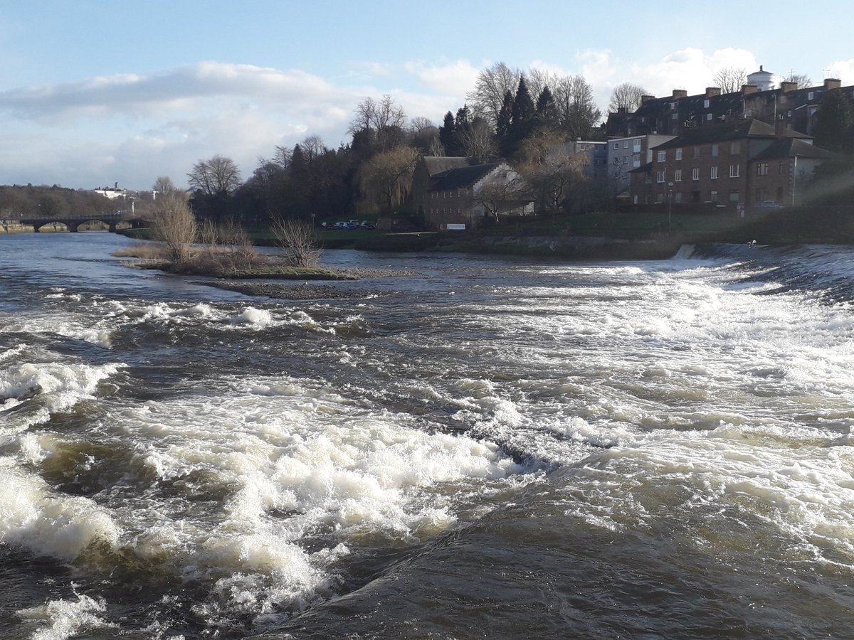 Val_Bold's tweet photo. It's a beautiful day #doonhame:
#LoveDandG
#Dumfries
#Devorgilla https://t.co/ulmZWdjwX3