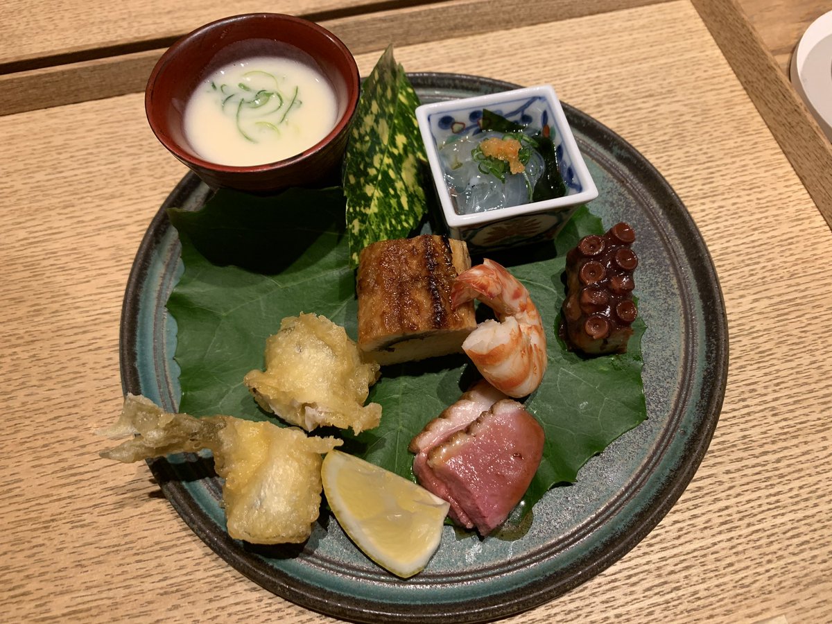 今日は編集さんに美味しいご飯ご馳走になりました 楽しいお食事会でした 福地翼 ポンコツ8巻発売中のイラスト 今日は編集さんに美味しいご飯ご馳走になりました 楽しいお食事会でした 福地翼 ポンコツ8巻発売中のイラスト