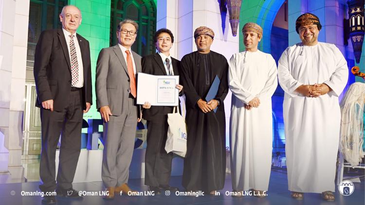 OmanLNG's tweet photo. @IGU_News presented to @OmanLnG a certificate of appreciation as an honour for the company’s efforts in hosting thethe International Gas Union Research Conference 2020. 
#IGRC2020 https://t.co/3cPfeMqR6s