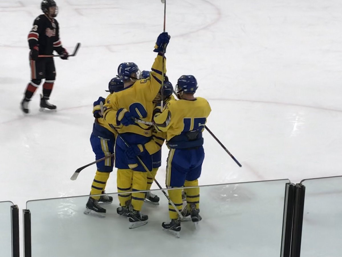 WJONSports's tweet photo. TONIGHT: @CHSPuckSquad vs Alexandria live on WJON. Listen on FM 95.3/AM 1240 or stream on https://t.co/GRHLBZtk16. Pregame at 6:45 with coach Brown! https://t.co/Z5PltpTXQ1