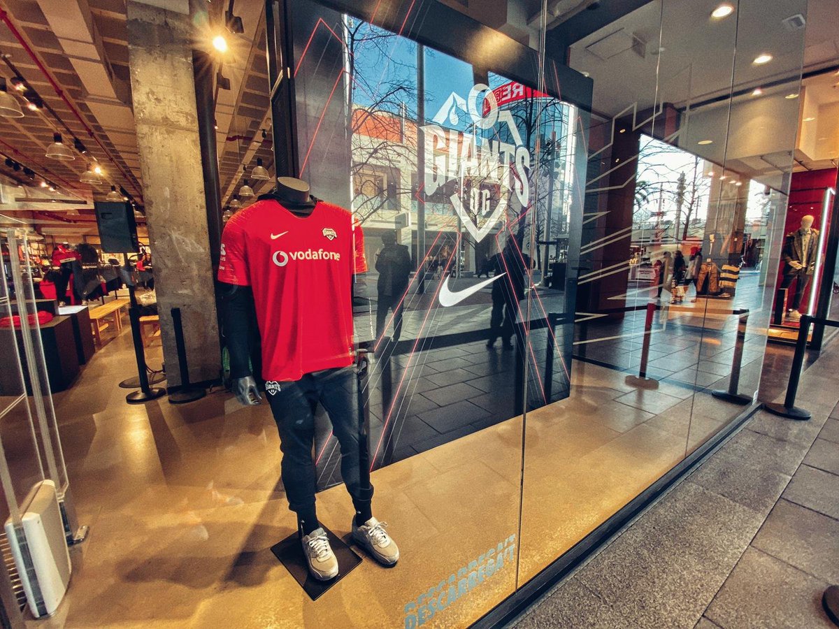 nike de la maquinista