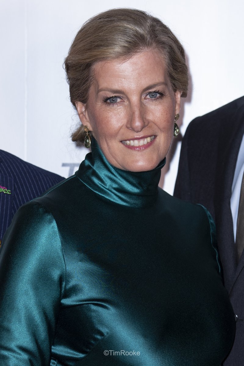 Sophie Countess of Wessex looking elegant in emerald at the premiere of Sulphur and White @SulphurAndWhite @CurzonMayfair in aid of @NSPCC @ShutterstockNow #royals Sophie Countess of Wessex looking elegant in emerald at the premiere of Sulphur and White @SulphurAndWhite @CurzonMayfair in aid of @NSPCC @ShutterstockNow #royals
