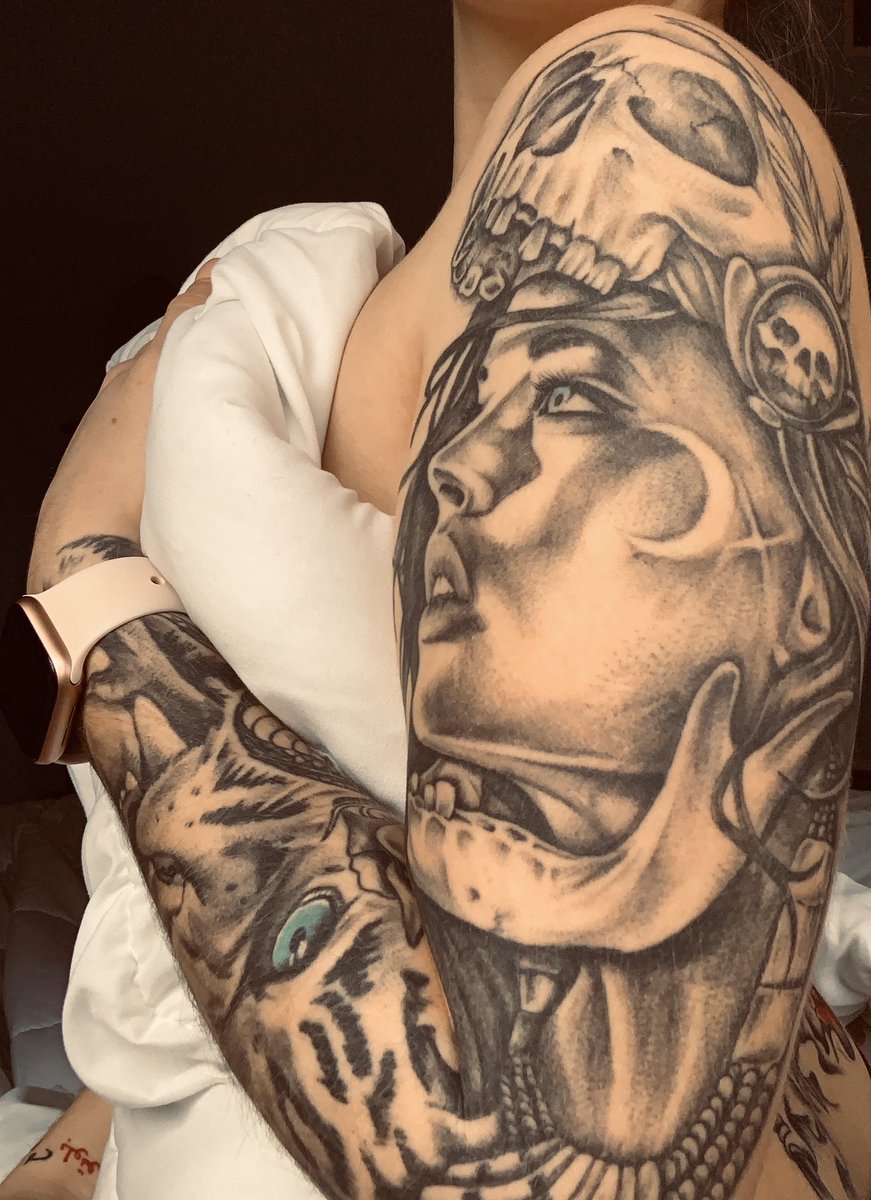 carrie_harmon7's tweet photo. my ink 🖤 https://t.co/tI3M9JPm0L