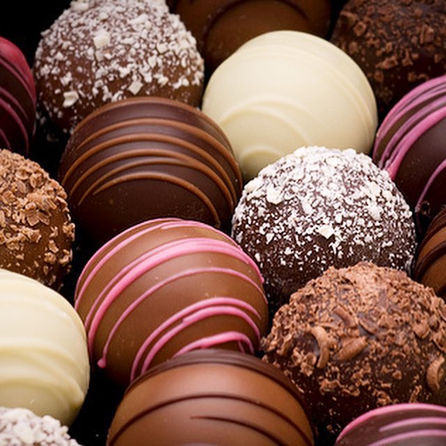 collettegreen's tweet photo. With just 2 days to go until I finish my month off sugar, please do donate anything you can to Cancer Research UK here and thank you so so much I’m advance! https://t.co/7oHlvdzXgl https://t.co/FHZOImGoXC