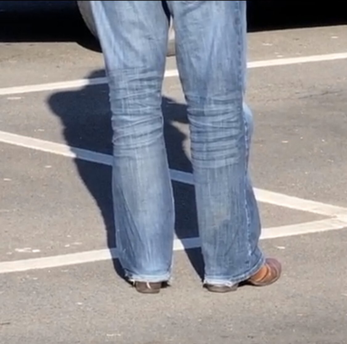 davehale80's tweet photo. @LDLDN @JeansAndSheux Wow. Now are those being worn ironically? .. Spotted this absolute lad earlier in Asda car park struggling to light a fag in this wind we’ve been having. Was in his 60s. Real strut. #jeansandsheux https://t.co/WJYGxvn4t8