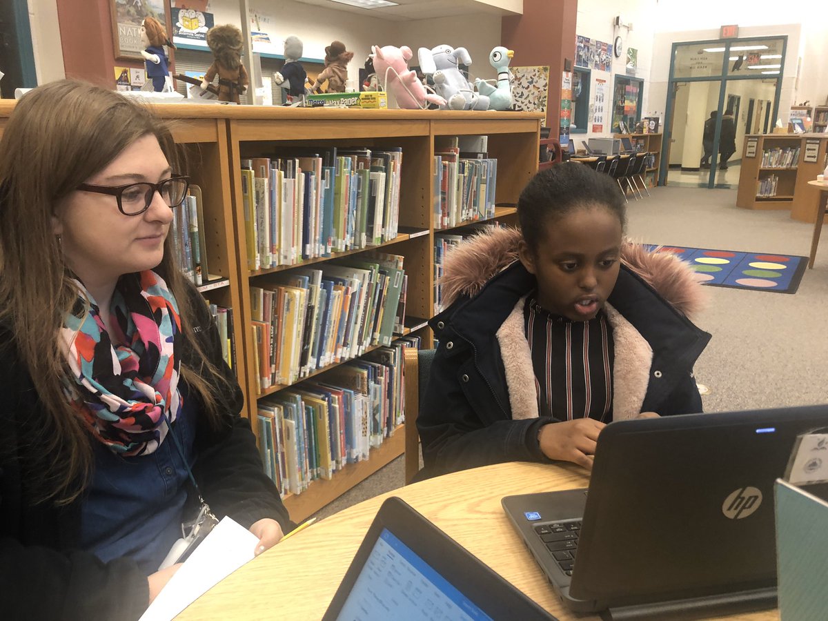 FeckoTech's tweet image. A few of my students did a great job sharing their digital portfolios so far. They explained how they show and reflect on the Portrait of a Graduate skills in the process! @PoplarTreeES #fcpsaap #fcpsPoG