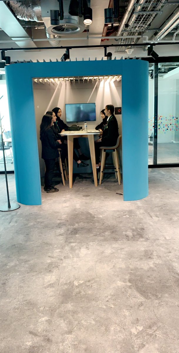 LHS_ Business tweet media