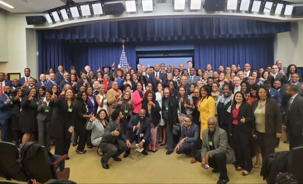 ProsperaUSA's tweet photo. North Carolina VP @JoseDAlvarez spent the day at the @WhiteHouse attending the Entrepreneurs and Innovators Summit with partner @Zuri_CSBDF from @CarolinaSmBiz representing the NC Hispanic business community. It was good seeing #ampupclt graduate LaTanya Bowman of @discoverychiro https://t.co/SbypcxrsaM