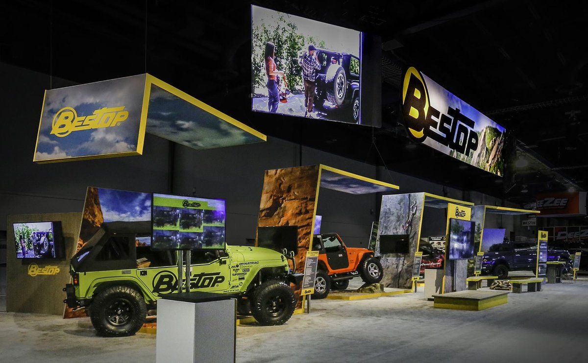 "A #tradeshow booth without traffic is a waste of time and money. Fill your booth by:
Hosting engaging activities
Find shows where #attendees walk in droves
Bring enough willing staffers
Design your exhibit to quickly capture attention." (Skyline Exhibits) #skylinextremexhibits