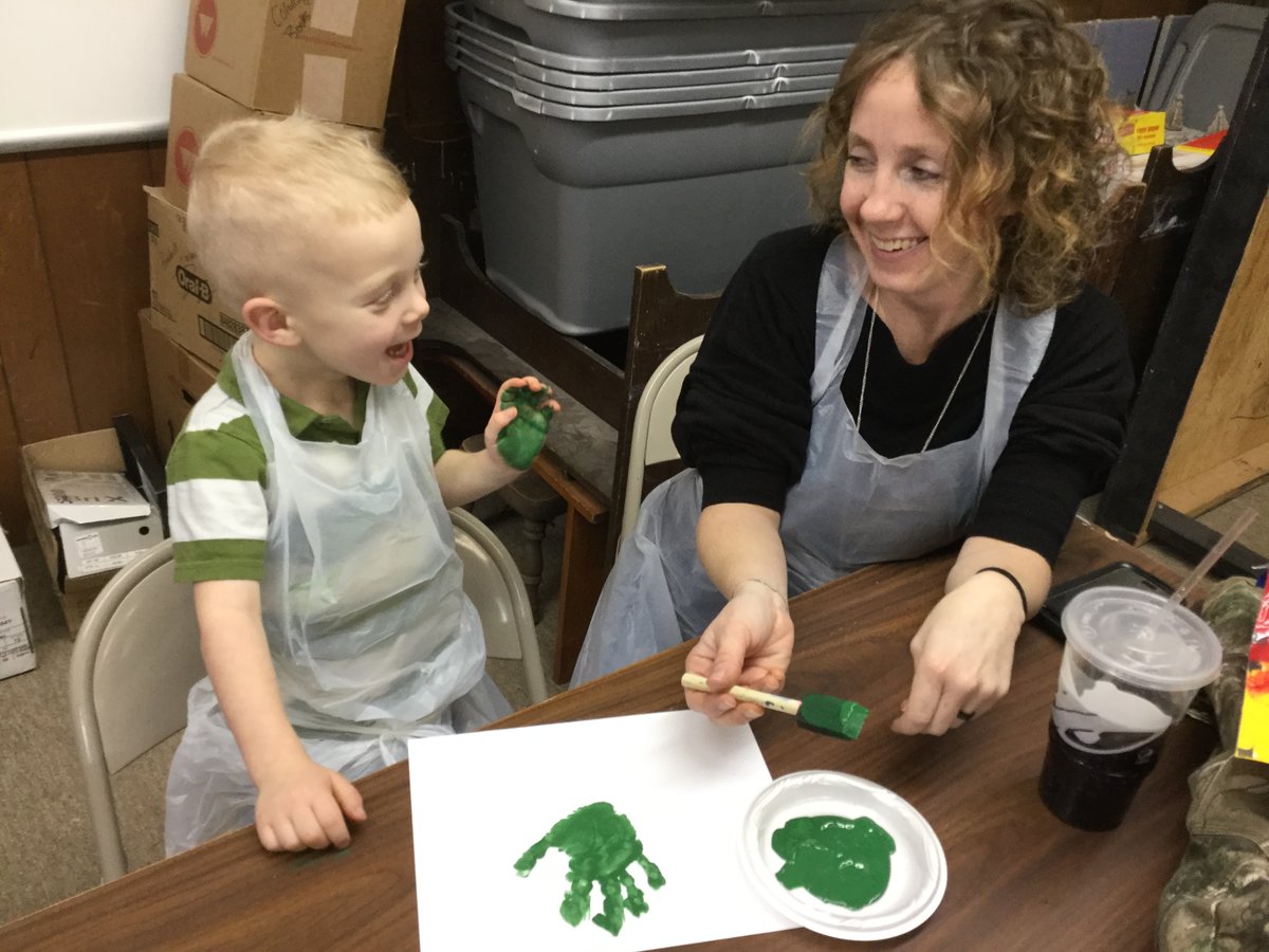 ArtsInJasper's tweet photo. We ❤️ Winter Workshops!!
.
.
.
@JasperGov #jasperartscenter #jaspercommunityarts #winterworkshops2020 #paint #slime #mosaic #crafts #awesomeinstructors https://t.co/dBVH5QCA7p