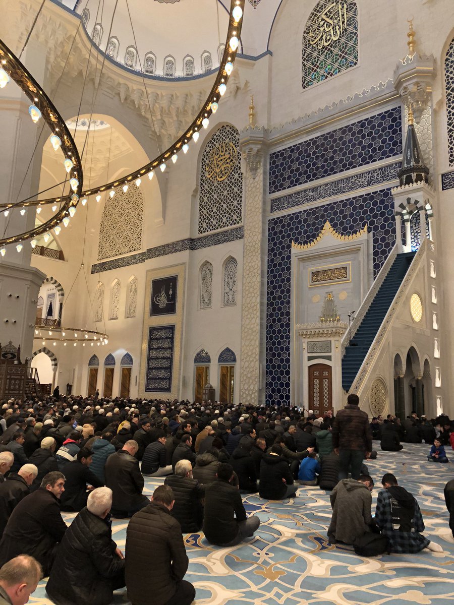 “Ey Allâhʼım bizlere Recep ve Şâbânʼı mübârek eyle, Ramazanʼa mülâkî eyle.”

Mübarek Regaip Kandili İslam Dünyası için hayırlara vesile olsun inşaAllah.