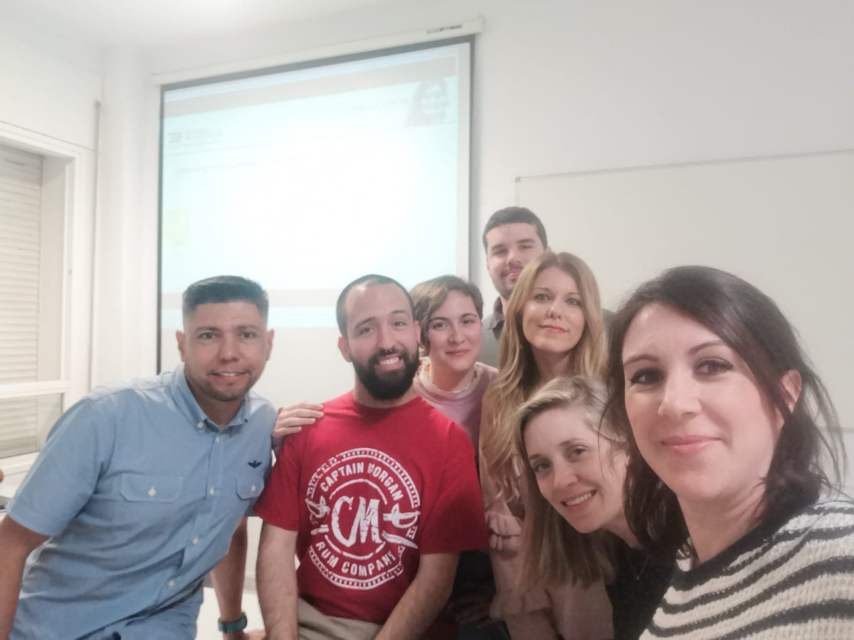 ¡Esta tarde <a href="/alicasado/">Alicia Casado</a>, directora de @Seis60, ha impartido una sesión sobre #Comunicación en un Máster de #SocialMedia de la <a href="/camaradesevilla/">Cámara de Comercio de Sevilla</a>! Más información 👇👇

seis60.com/la-directora-d…

#SevillaHoy