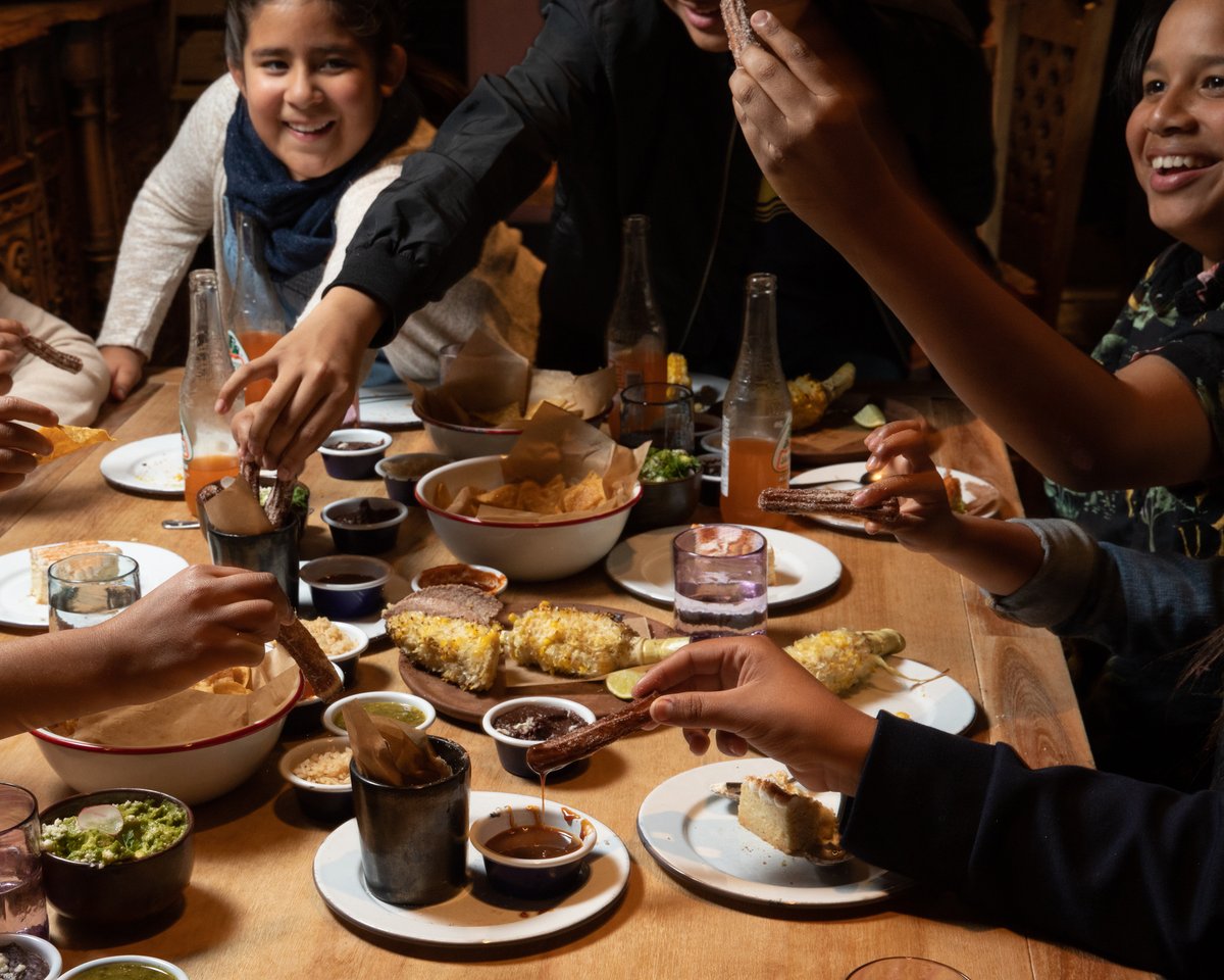 Thursday night is family night at La Calenda! Kids under 10 eat free from the kids menu, so parents can sit back with a margarita and let us do the cooking for the family tonight. #buenprovecho #lacalenda