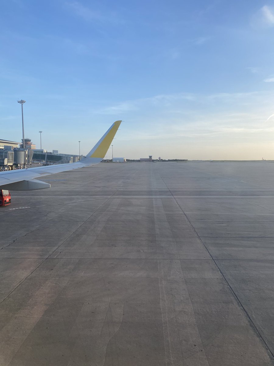 CVHaris's tweet photo. ¡Ya estamos en Menorca!😍
¡Cuenta atrás para la cita copera! 🏆🦁
#CopaSFV #CopadelaReina2020 https://t.co/zDZiOzFNcJ