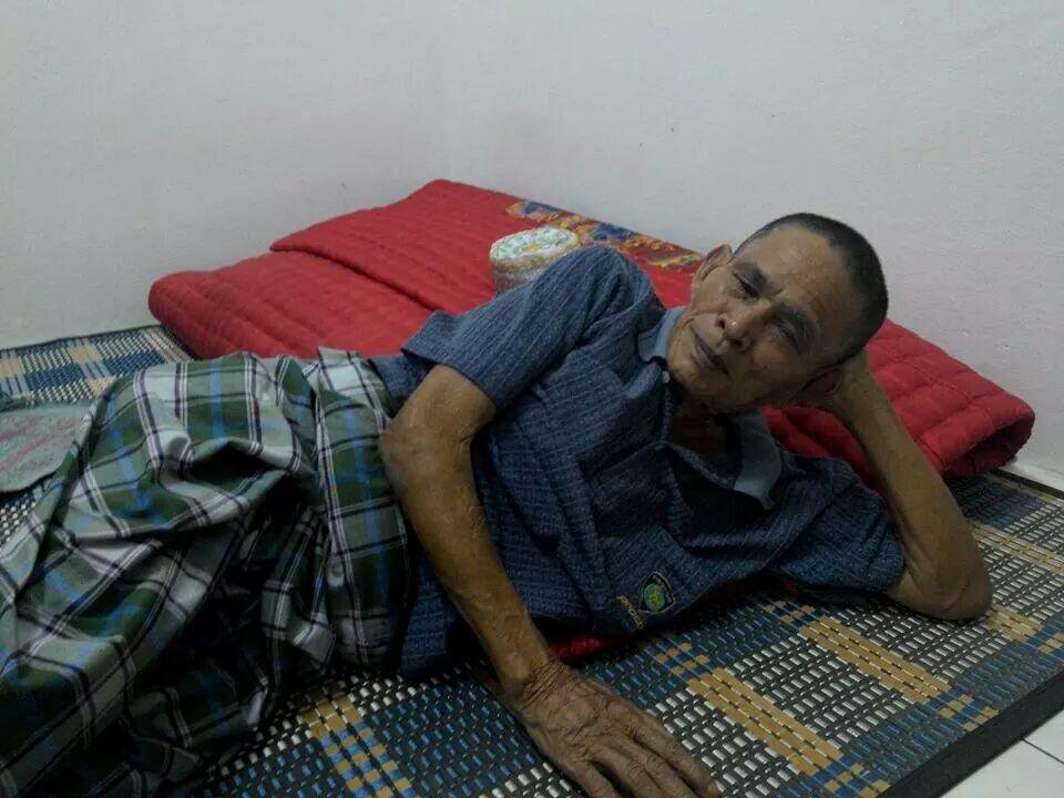 RavaaSetiawan's tweet photo. Aki ngajak crot bareng. https://t.co/zKTuK30YVu