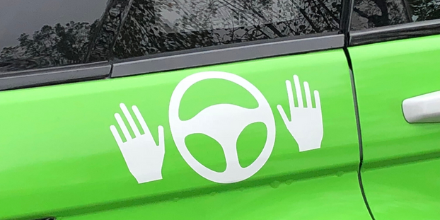 BehanzinPaul's tweet photo. Le #CES2020 a été l'occasion de faire un point sur les voitures volantes et autonomes ! 🚘 Conclusion : il va falloir s'armer de patience et attendre 5 ans avant de rouler sur l'#autoroute sans les mains 😉https://t.co/ixXx9d83kF https://t.co/pPVkbXSWuL