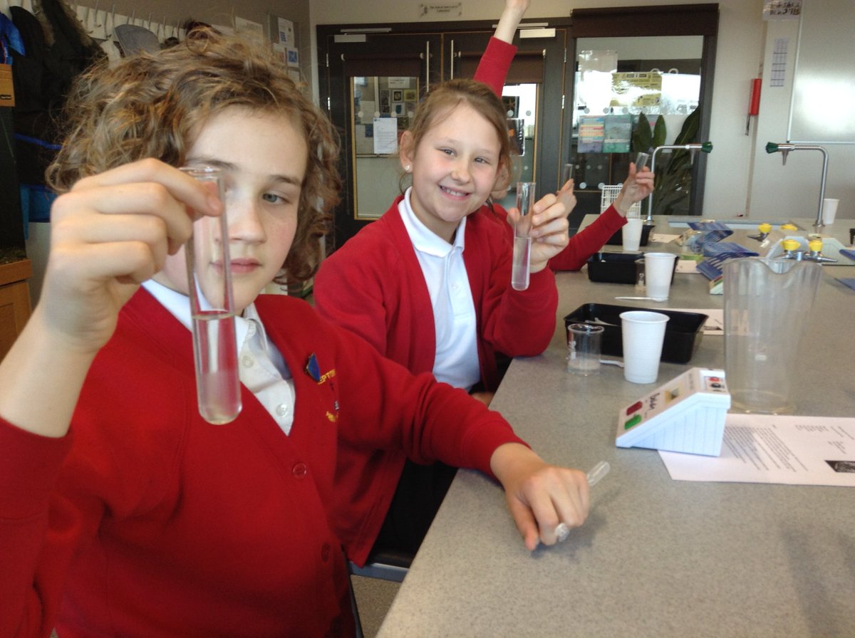 ReptonPrimary's tweet photo. Our Year 6 pupils had a fantastic time @ReptonScience  priory today. They extracted their own DNA and used bunsen burners to investigate the colour of different elements. Thanks to Miss Goodman and the team @Reptonschool for hosting us! https://t.co/4JFtPMJUwr