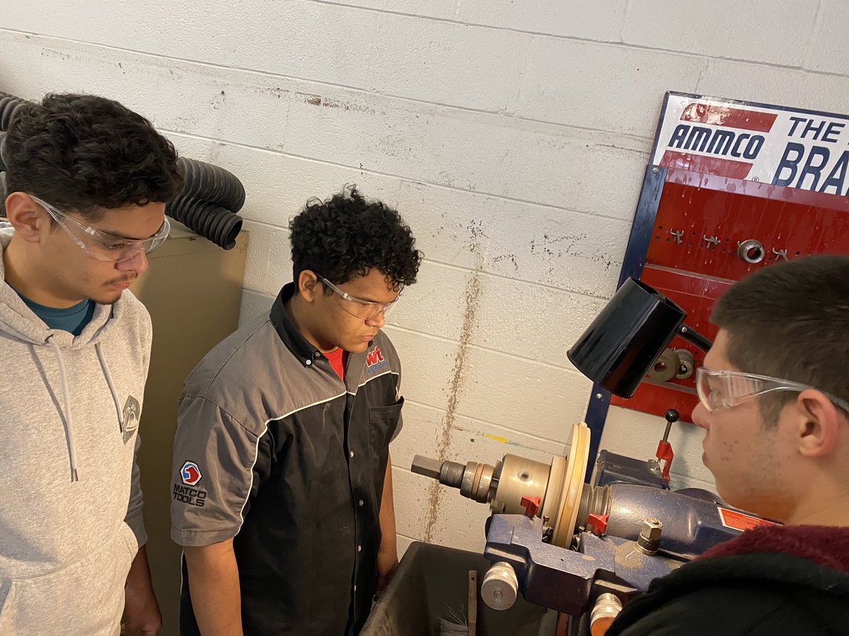 SocorroHighSchool_AutomotiveTechnology tweet media