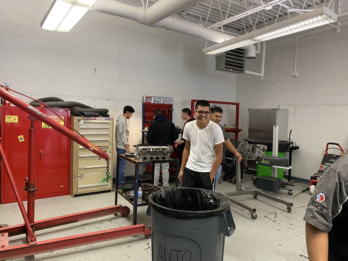 SocorroHighSchool_AutomotiveTechnology tweet media