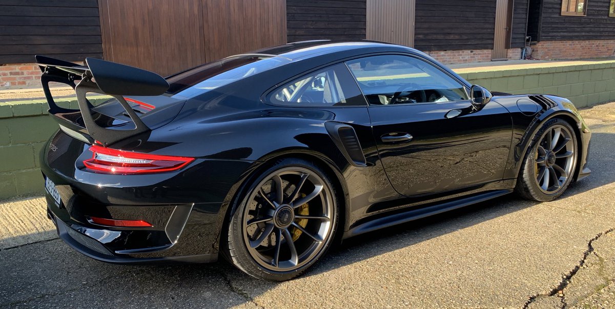 perfectionvalet's tweet photo. Out goes the GT3-RS after its clean-up and underfloor sealant. Every component is now treated with XCP Coatings.

Next in, this 964 Carrera 2... https://t.co/ZO3d1ZhQmr