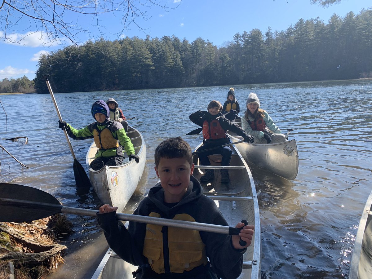 NDavisMath's tweet photo. Group 8 enjoyed their canoeing experience despite the cold! 🥶 #MV2MTOS #MVmiddle #6thgradeclasstrip @mtoutdoorschool https://t.co/NeP8P1YftX