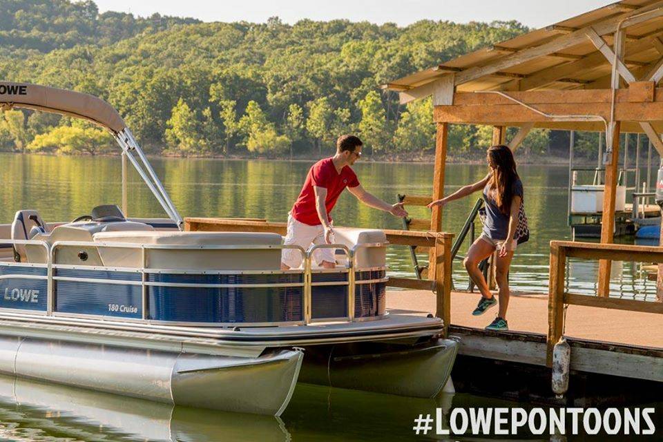 PontoonDepot's tweet photo. JOINING A #MARINA #COMMUNITY | IN #BOATING #SAFETY, #TIPS AND #PONTOONS! https://t.co/n66p0P5dQU https://t.co/WGXq2ju9v2