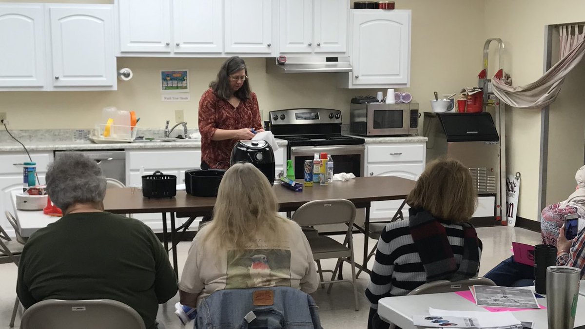 MarshallCoExt's tweet image. Janet Jolley teaching Air Fryer class this morning