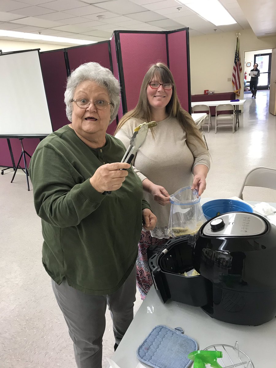 MarshallCoExt's tweet image. Janet Jolley teaching Air Fryer class this morning