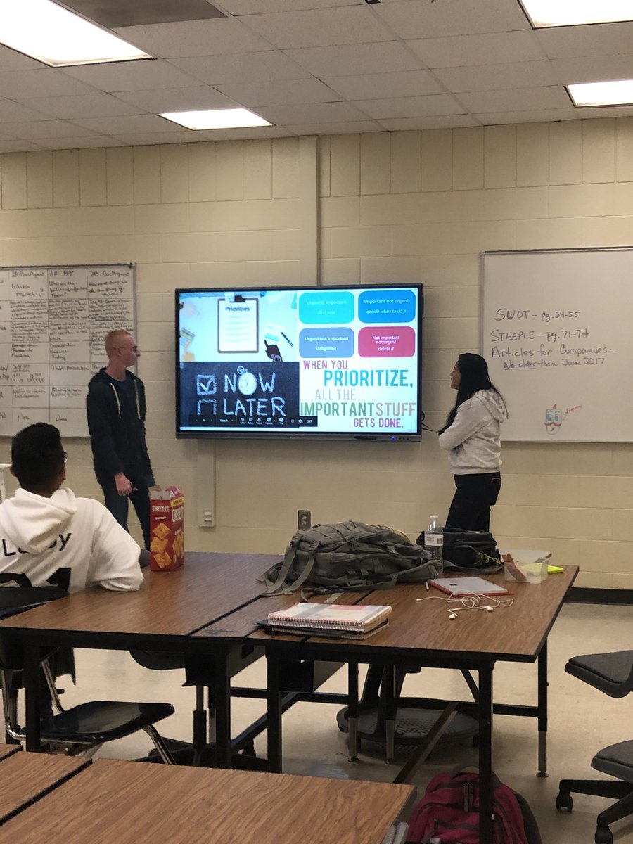 fstaniec's tweet photo. IBCP students presenting habits of highly effective teens with formative assessments! https://t.co/TpLWBElTBJ