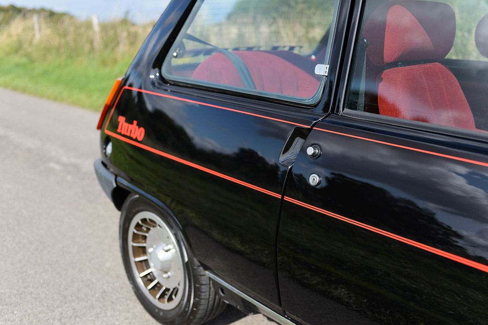 collectingcars_'s tweet photo. *LIVE AUCTION*

This Renault 5 Gordini Turbo is a terrific 1980s hot hatch, presented in restored condition with a great specification.
“A car which asks to be driven hard and fast, and rewards the driver who does so," said @Motor_Sport in 1982.

Details:
https://t.co/vq6EiSfeFm https://t.co/NERWUYeQt2