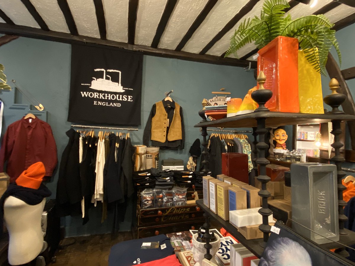 BlackOrangeInv's tweet photo. Our tenants at @WorkingTitleNRW offer so much more than just menswear. Contemporary lifestyle and grooming products can be found in the shop on the historic Bridewell Alley.
•
#Norwich https://t.co/bDdGPGKTSk
