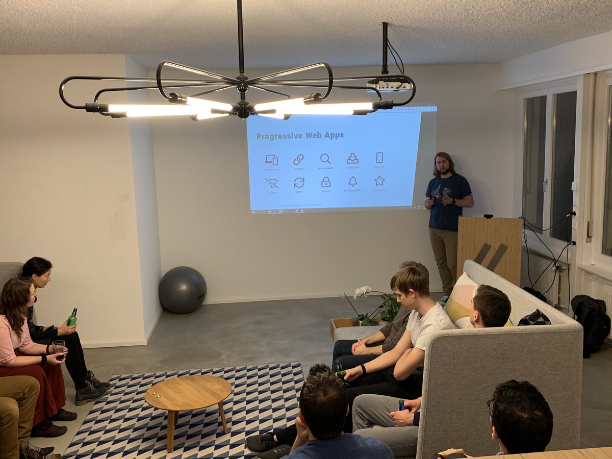 Excitedly listening to <a href="/nic_o_martin/">🤷 Nico Martin</a> talking about PWA on our 4th <a href="/VueBerne/">VueBerne</a> meetup sponsored by <a href="/liip/">Liip</a> ✨