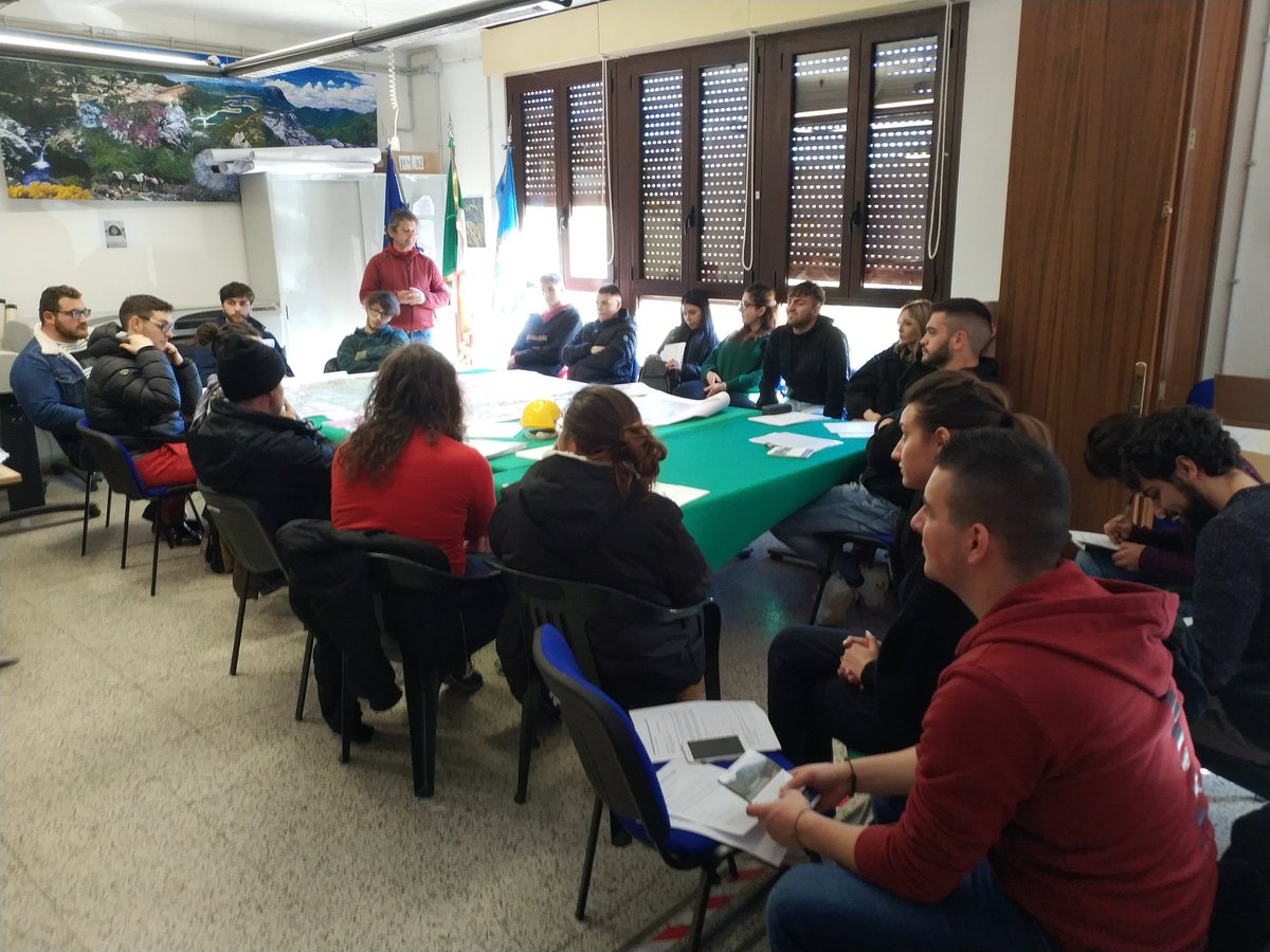 RicciGius's tweet photo. #27febbraio ècco i nostri 48 ragazzi del #ServizioCivileNazionale @pcm_giovani_scu @ForumSCN dei progetti della nostra riserva naturale @RegioneLazio @NavegnaCervia #VarcoSabino #Marcetelli #Collegiove #Nespolo #CollaltoSabino #Paganico #Ascrea #CastelDiTora #Roccasinibalda https://t.co/dqp14LpnLr
