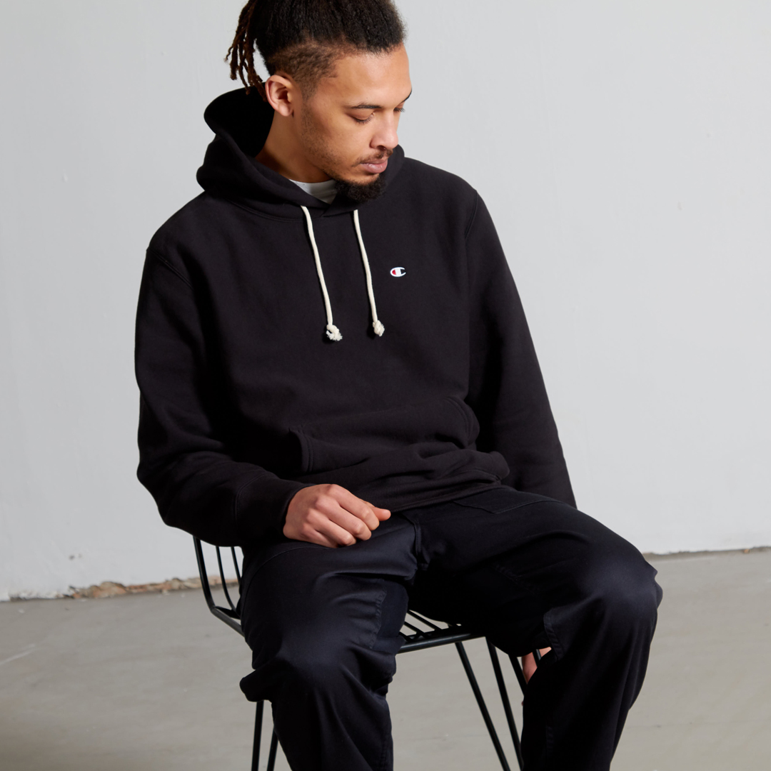 Come take a look at our Champion Reverse Weave Chest Logo Hoodies online and in store now. 

Use code PAYDAY at checkout for an extra 25% off. #champion

5pointz.co.uk/all-brands/cha…