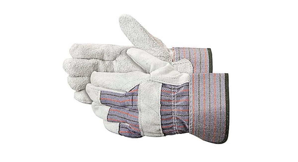 alybrunton's tweet photo. if you’re wearing these as your everyday winter gloves you’re a murderer sorry https://t.co/pdZqHVYl8A