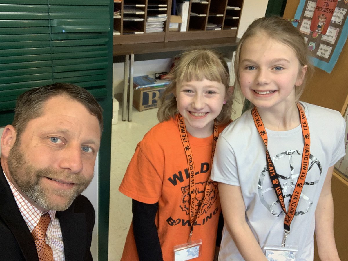 LeeSchoolsSupt's tweet photo. Just interviewed and photographed by two members of the LES newspaper staff! I was SUPER impressed with the quality of questions I was asked! #LeePride https://t.co/au0sBNgfK5