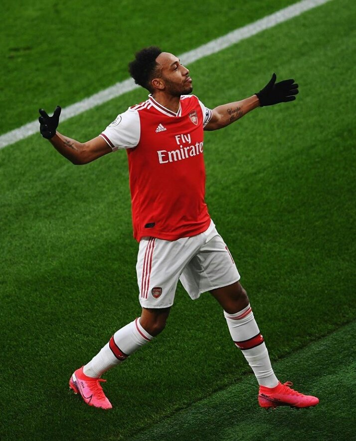 melvinnasasira's tweet image. There's a sports group I'm part of on WhatsApp. Members share sports updates &amp;amp; have discussions &amp;amp; arguments about their clubs especially on match days. We are looking for more fans of London clubs to make conversations more all-round. Dm if you're interested in joining. RT. #epl