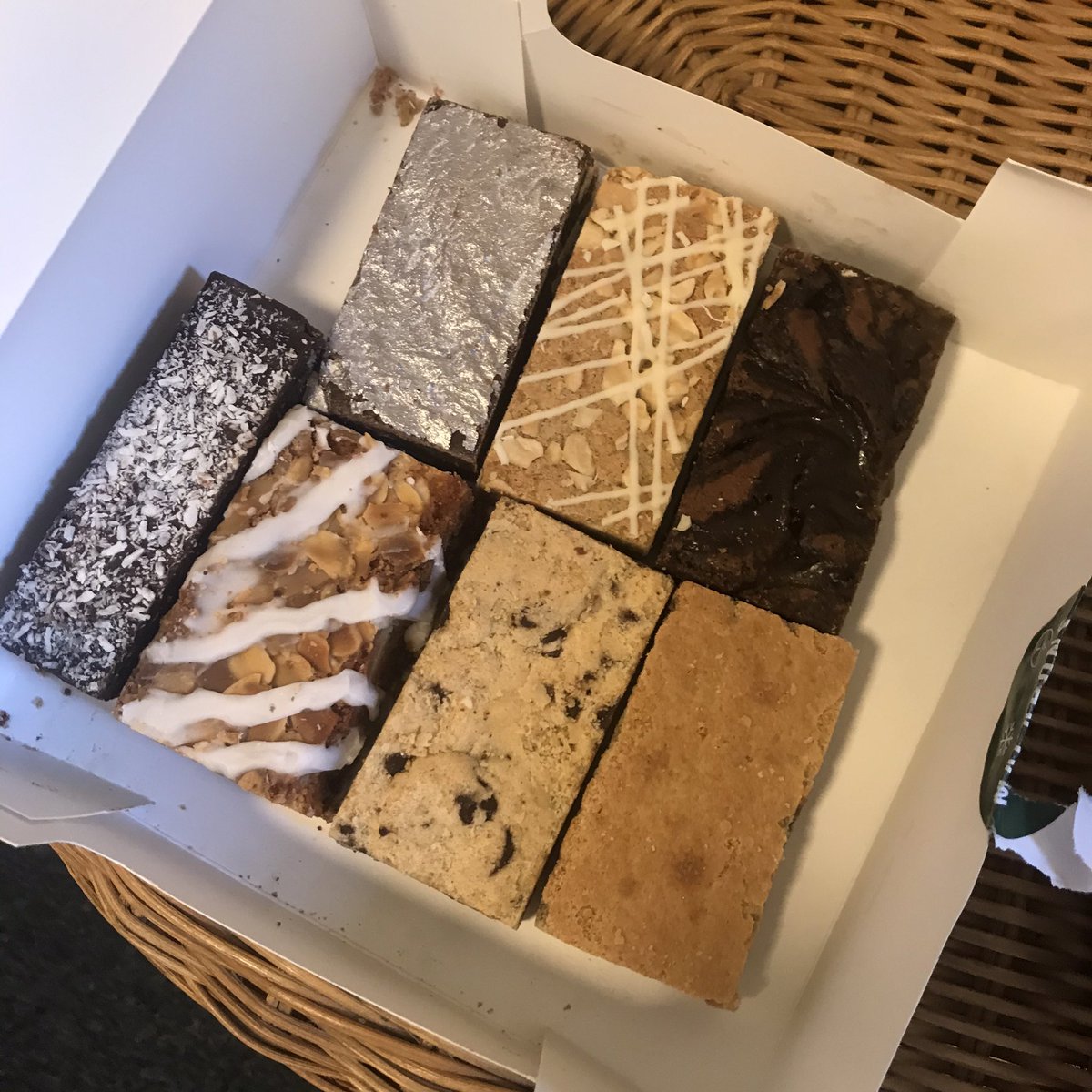 william1shaw's tweet photo. Best green room ever by @KettsBooks for their #fiverfest #onecommunityonebook event tonight (£5 copies of Deadland). Amazing cakes by Masterchef winner @macaronsandmore and a local student https://t.co/nt9eh5qKNO