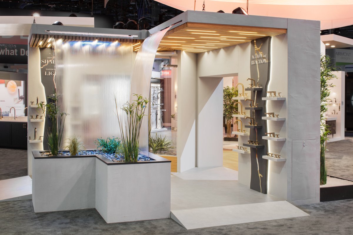 centpoint's tweet image. Check out the @brizo exhibit at #KBIS2020 created by @centerpoint. The 60’ x 70’ exhibit showcased the wide range of Brizo products while drawing attendees in through clean, modern design and inviting, unique spaces. 
#brandexperiences #exhibit #centerpointmarketing