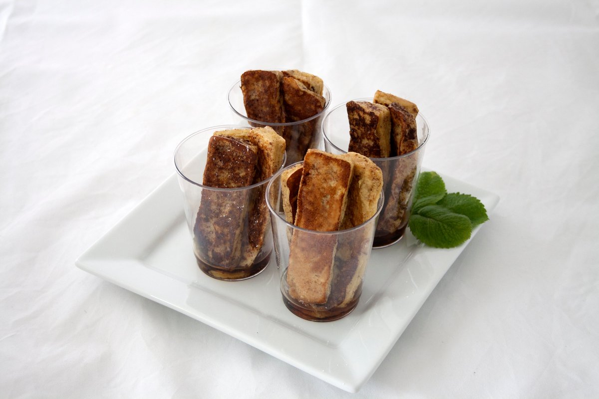 klostermanbread's tweet photo. Today is #NationalToastDay! Put a delicious twist on this culinary classic by serving up some tasty French Toast Strips for your family tonight. They're perfect for an after-school snack, or as the sweetest part of your "breakfast for dinner" spread! #KlostermanBread #Brinner https://t.co/jILN6J3rGf