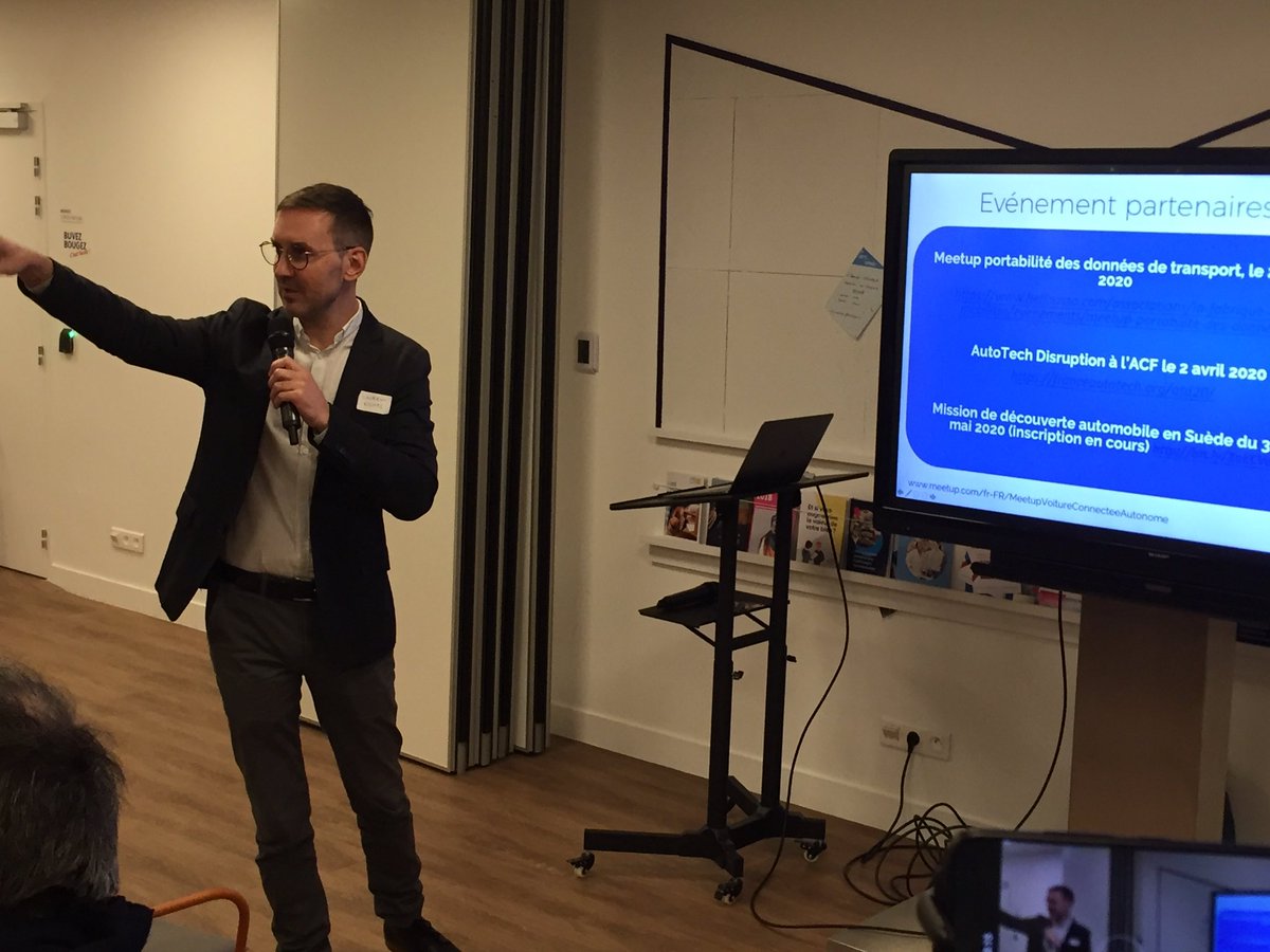 Meetup voiture autonome et connectée chez <a href="/VINCI_fr/">VINCI</a> #Leonard #connectedcar #autonomousCar