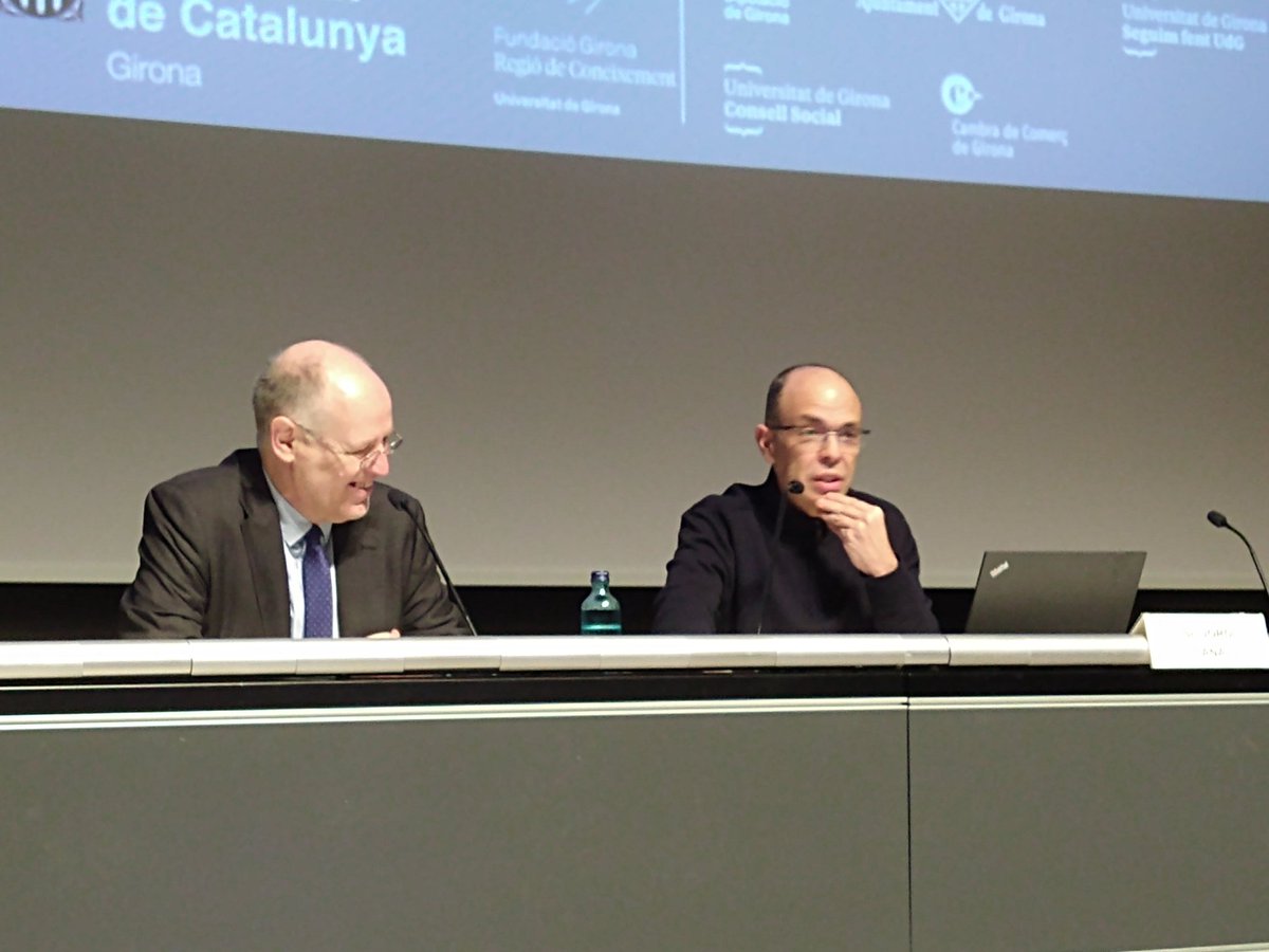 L'historiador i professor olotí Jordi Canal avui ens parlarà de tres grans personatges molt interessats per les biografies literàries: Josep Pla, Francesc Cambó i Jaume Vicens Vives" dins el cicle 'Biografies literàries del SXX' a l'#AuditoriJosepIrla de la #gencatGirona