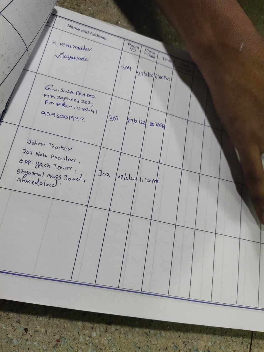 JatinThacker87's tweet photo. @oyorooms Booking Id:-DNGI6543. First when I entered the hotel they said No Rooms Available. They Just alloted my room to other Person. They then offered me to shift to their cheap Class hotel. When I denied they said to cancel the booking. Then as that person whom my room was https://t.co/9uGoClEV70