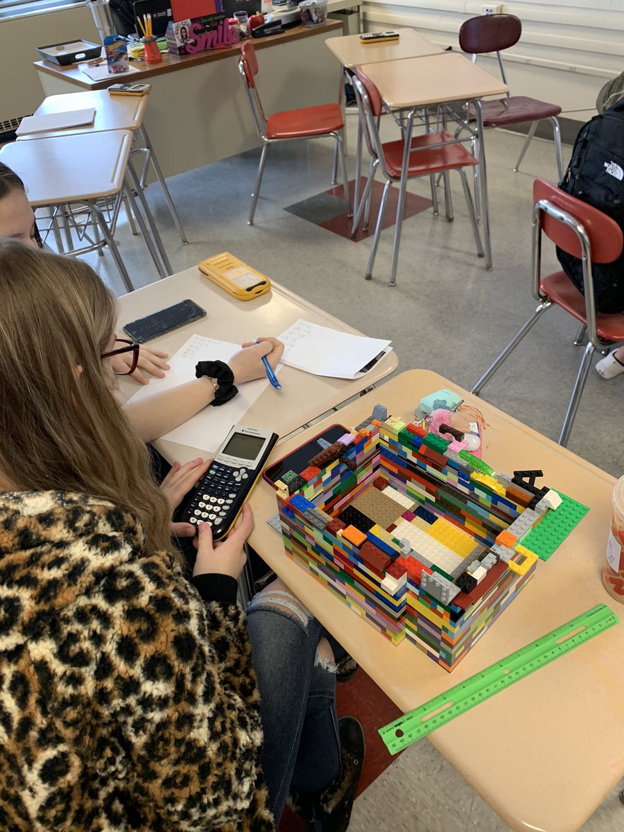 MathwithMissA's tweet image. Geometry fun in Miss Allison and Mr Baum’s class!  Who will have the most surface area of their LEGO creation? #ncsdlearns #mathclass #geometry
