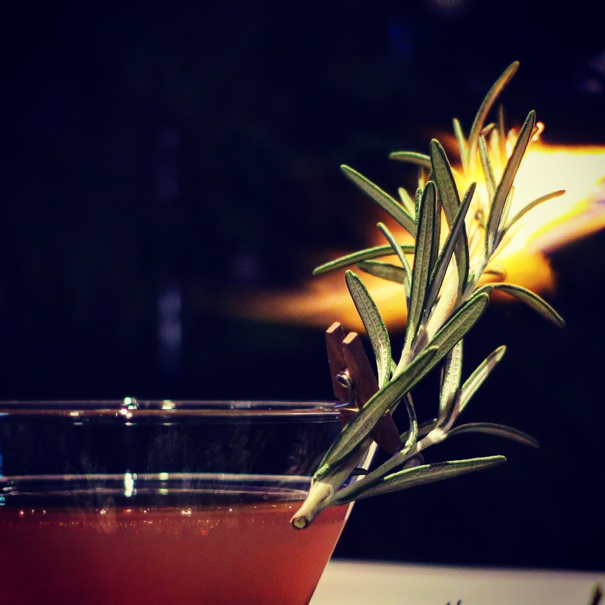 It's cold outside. It's pretty cozy in here. Stop in tonight and warm up 🥂