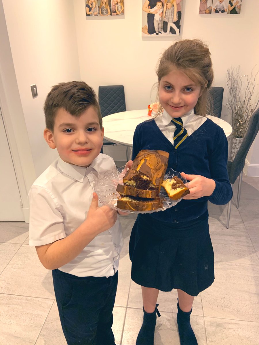 Mutaz84's tweet photo. Marble Cake and a smoothie made using fairtrade ingredients 😊@St_monicas_prim https://t.co/k1EGiv8PD3